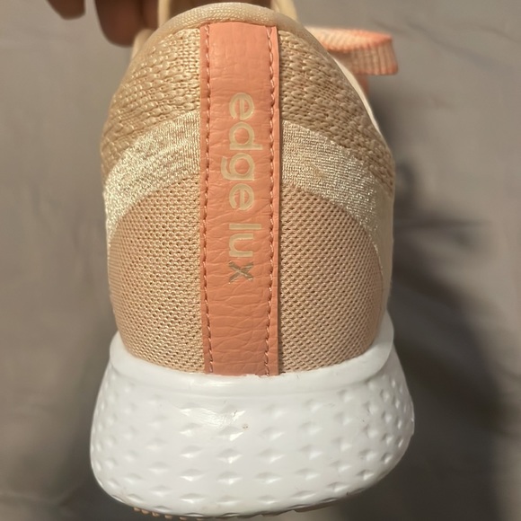 Light pink/blush women’s Adidas running shoes - Picture 4 of 6